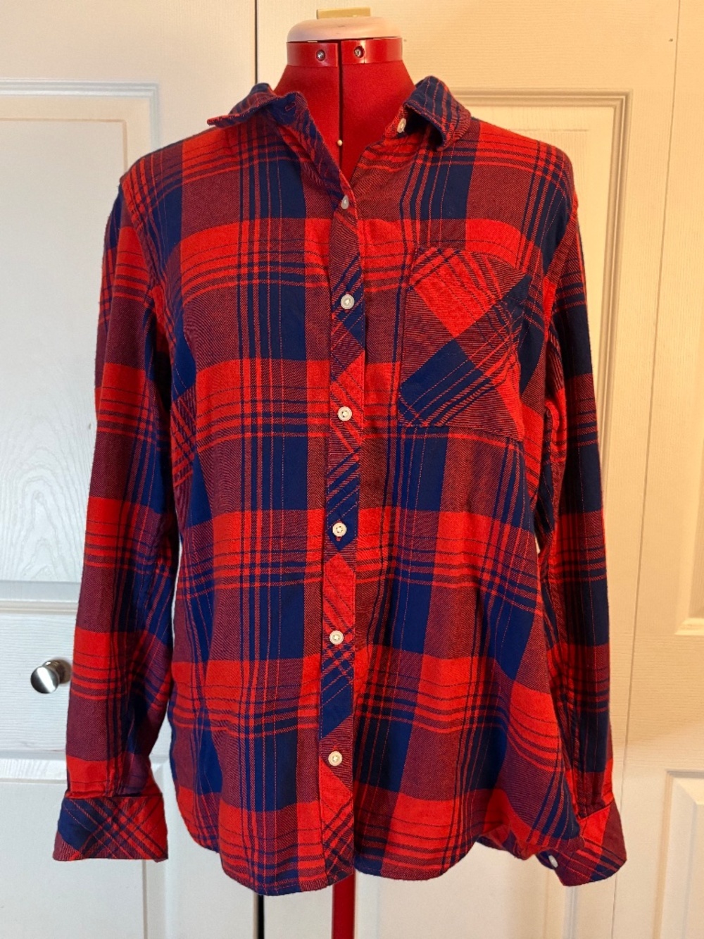 Gap Red & Navy Plaid Flannel L